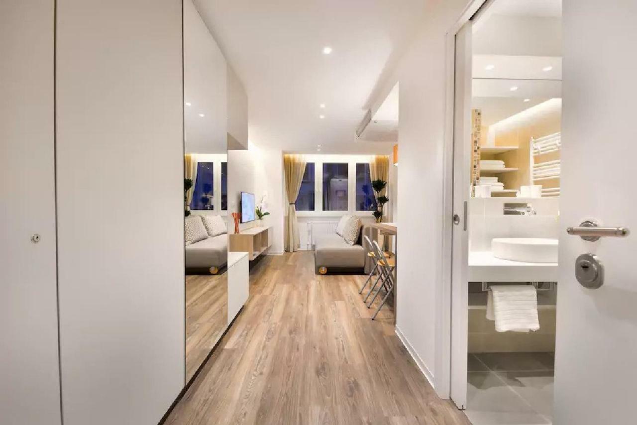 ★ Exclusive Central Apartment ★ Free Garage ★ 류블랴나 외부 사진